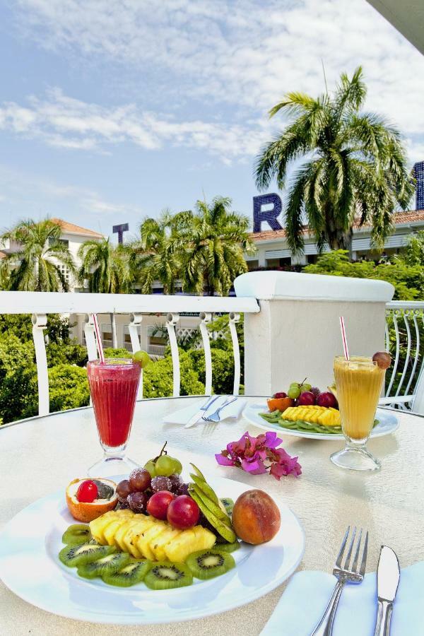 Tocarema Hotel